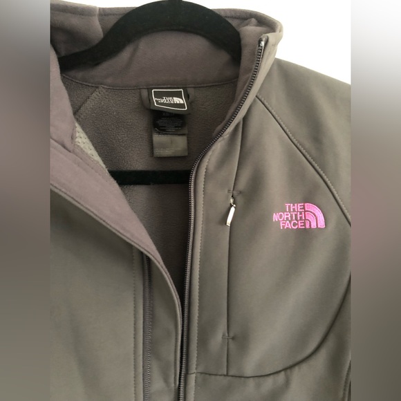 The North Face- Grey Breast Cancer Awareness Fleece Lined Full Zip Jacket - Picture 2 of 7